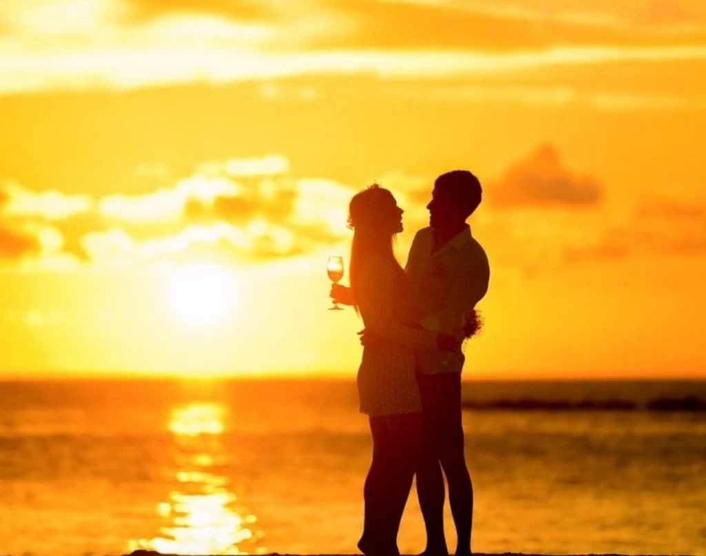 Τι να κάνεις βάσει του ζωδίου σου για να σε θέλει ολοκληρωτικά δική του ;