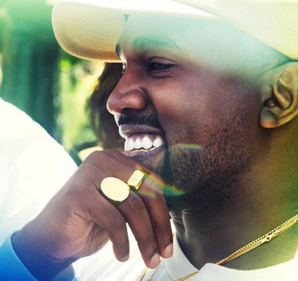 Kanye West : Ούρησε επιδεικτικά στο βραβείο Grammy του και το ανέβασε στο Twitter