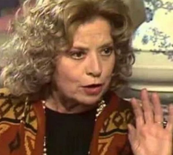 Άννα Κυριακού : «Εγώ έχω αποσυρθεί και από το θέατρο και από την τηλεόραση»