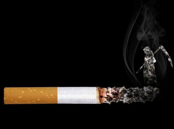 «Κοινωνικός καπνιστής» : Το περιστασιακό κάπνισμα δύναται να προκαλέσει καρκίνο του πνεύμονα και θάνατο