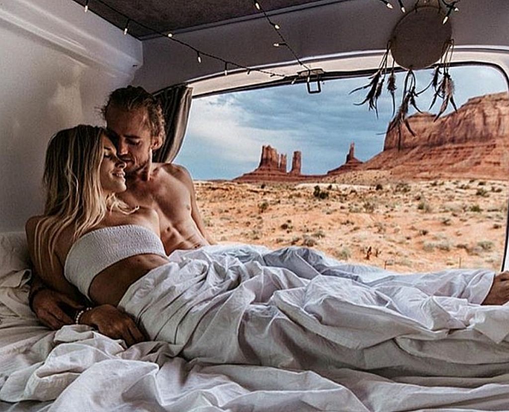 Πώς θα διατηρήσετε τη «φλόγα» στη σχέση σας;