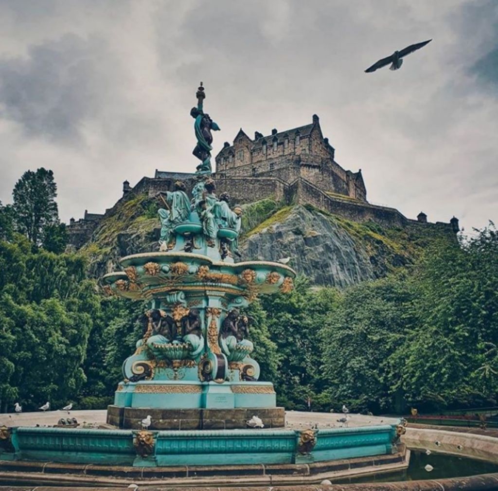 Εδιμβούργο : Η μαγευτική «Αθήνα του Βορρά» σε μια συλλογή από υπέροχες φωτογραφίες