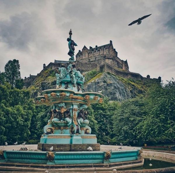 Εδιμβούργο : Η μαγευτική «Αθήνα του Βορρά» σε μια συλλογή από υπέροχες φωτογραφίες