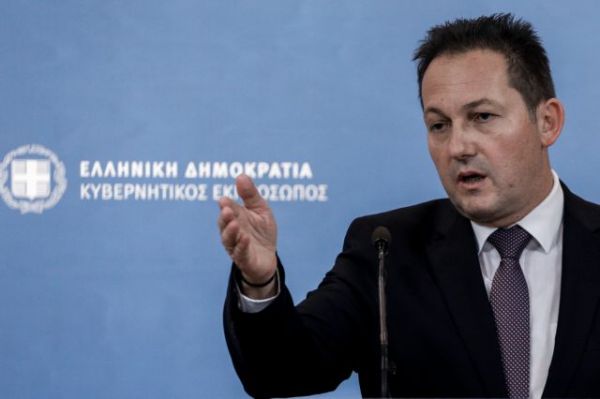 Πέτσας στο MEGA για Μόρια: Οι φωτιές δεν έμπαιναν τυχαία στις σκηνές