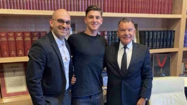 ΑΕΛ: Ανακοίνωσε την απόκτηση του Γκοτζαμανίδη