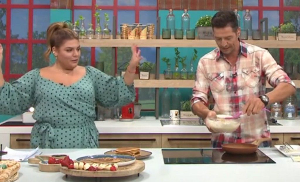 «Πάμε Δανάη!»: Pancakes με ζύμη μπανάνας από τον Απόστολο Ρουβά