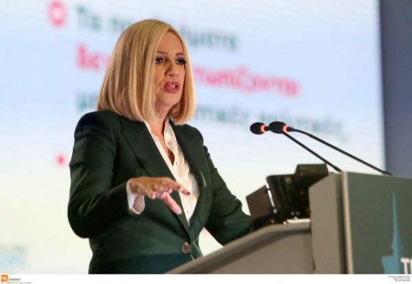 Κοροναϊός – Γεννηματά: Ο κυβερνητικός αυταρχισμός τροφοδοτεί την ένταση στα σχολεία