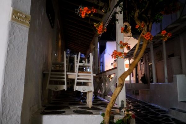 Εστίαση : Σε απόγνωση οι επιχειρηματίες – Τι ζητούν για τους εξωτερικούς κοινόχρηστους χώρους