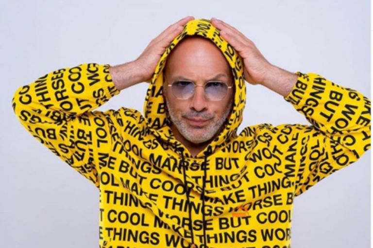 Νίκος Μουτσινάς: Δείτε το επικό βίντεο που «τρολάρει» την Ηλιάνα Παπαγεωργίου