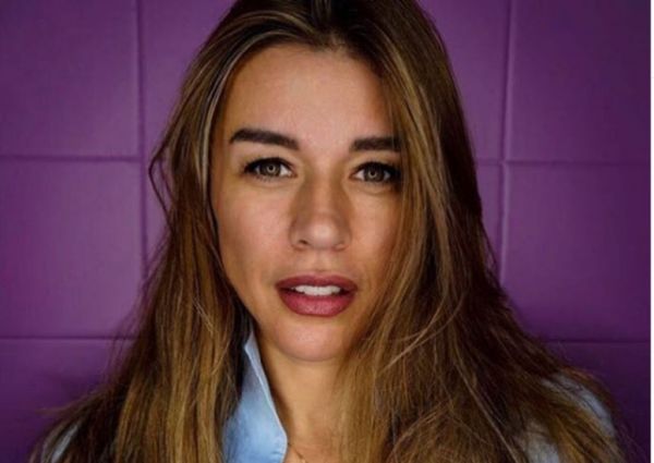 Έρρικα Πρεζεράκου: Το τάμα της στην Παναγία της Τήνου