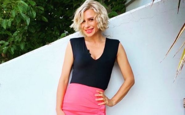 Κατερίνα Καραβάτου: Το τρυφερό δώρο της κόρης της για το νέο της ξεκίνημα