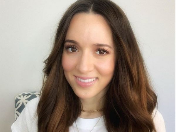 Καλομοίρα : Ρομαντική απόδραση για την επέτειο του γάμου της