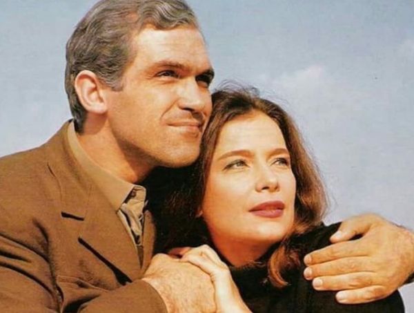 Κώστας Καζάκος : Σπάνιο «κλικ» από μια άγνωστη πτυχή του