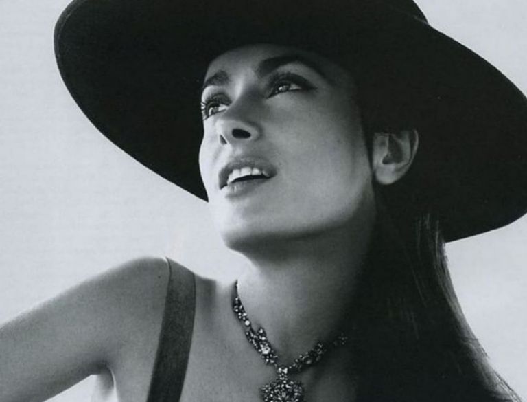 Σάλμα Χάγιεκ : «Καυτά» γενέθλια στην Πάρο