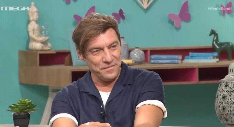 «Πάμε Δανάη!»: O Γιάννης Στάνκογλου στη νέα σειρά του MEGA «Σχεδόν Ενήλικες»