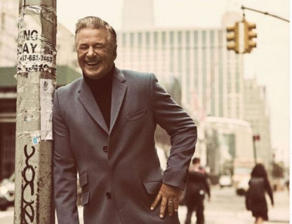 Άλεκ Μπάλντουιν: Αποκάλυψε τον λόγο που «τρώει παντόφλα» από τη σύζυγο του