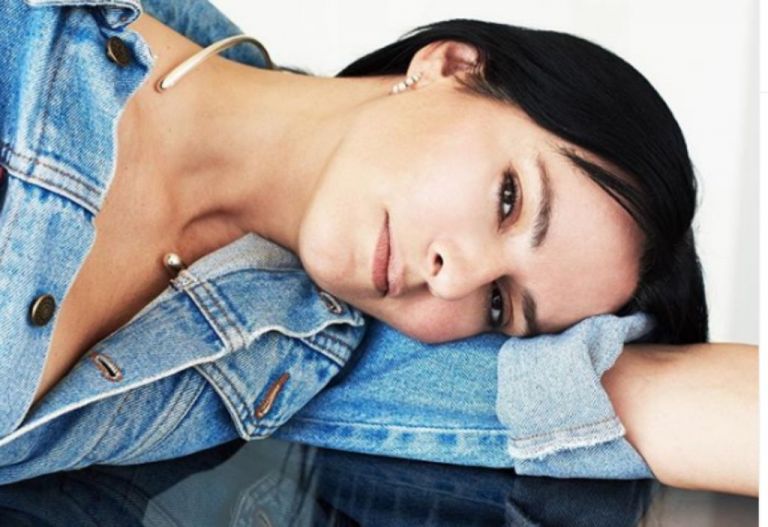 Ζενεβιέβ Μαζαρί: Η σκληρή απάντηση της σε κακεντρεχές σχόλιο στο Instagram