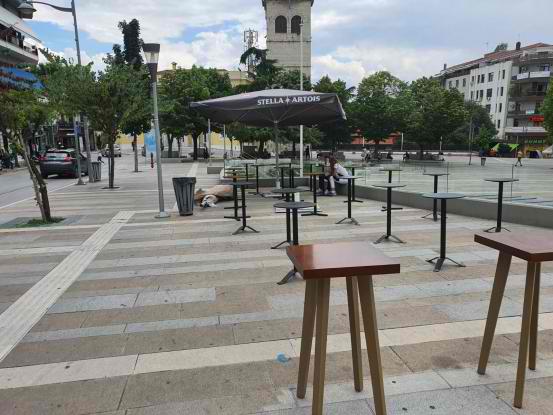 Κοζάνη : Εικόνες ερήμωσης μετά το lockdown – Μάσκα και λουκέτο παντού, αλλά ανοιχτά σχολεία