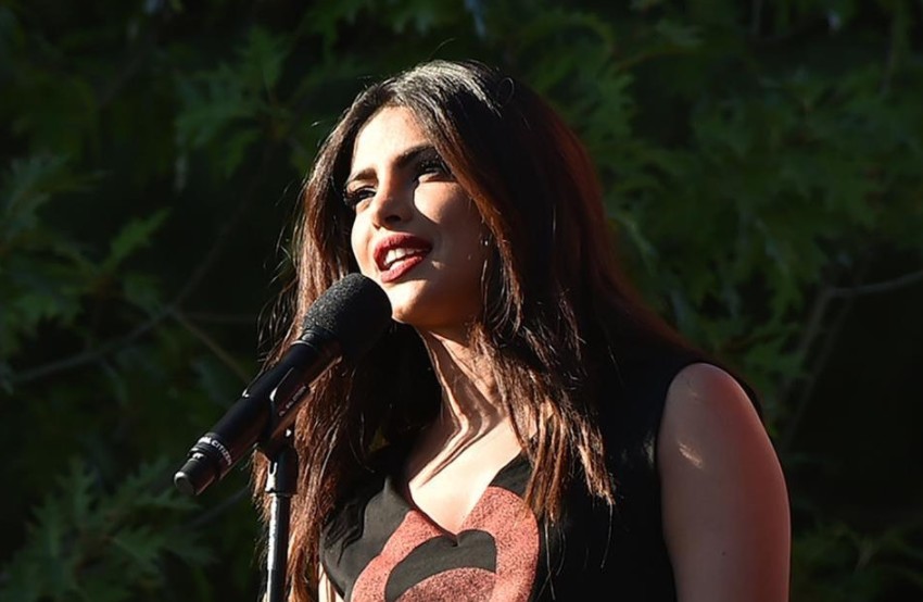 «Unfinished» : Μια πρώτη ματιά στην αυτοβιογραφία της Πριγιάνκα Τσόπρα