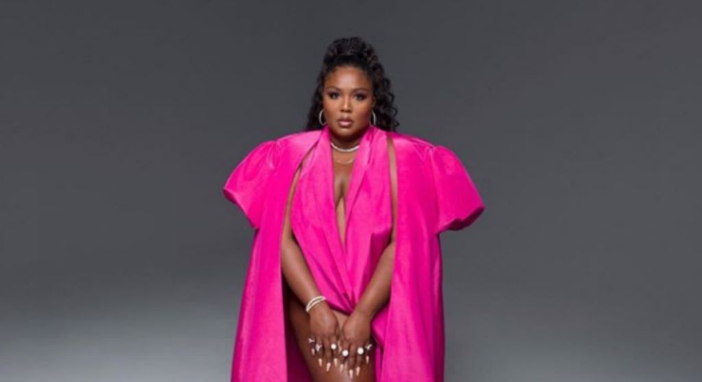 Lizzo :  Καλεί τους θαυμαστές της να ψηφίσουν στις προεδρικές εκλογές… χορεύοντας