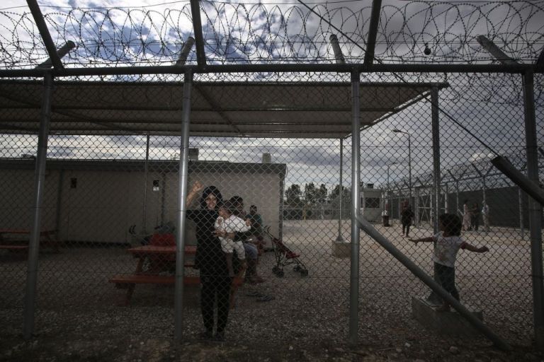 Αμυγδαλέζα : Σε απεργία πείνας προχώρησαν εκατοντάδες μετανάστες