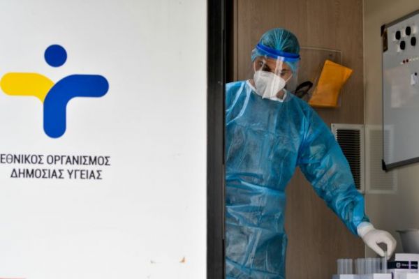 Κοροναϊός : Σε «πορτοκαλί» συναγερμό 23 από τις 74 περιφερειακές ενότητες της χώρας