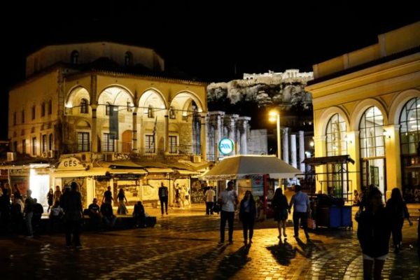 Κοροναϊός : Σαρώνει ο ιός στην Αττική με 170 νέα κρούσματα – Που εντοπίζονται τα υπόλοιπα