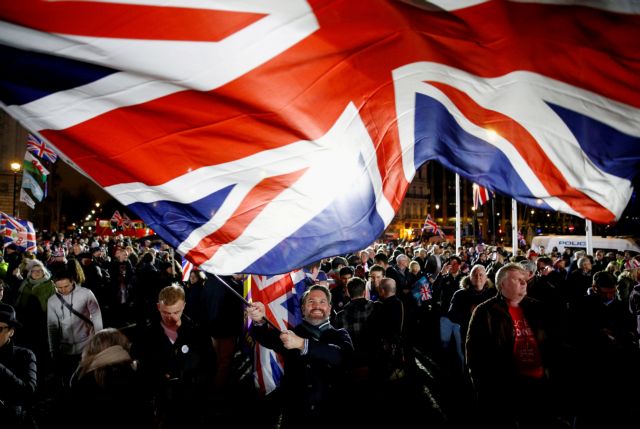 Μισέλ: H Βρετανία πρέπει να εφαρμόσει τη συμφωνία του Brexit, «τελεία και παύλα»