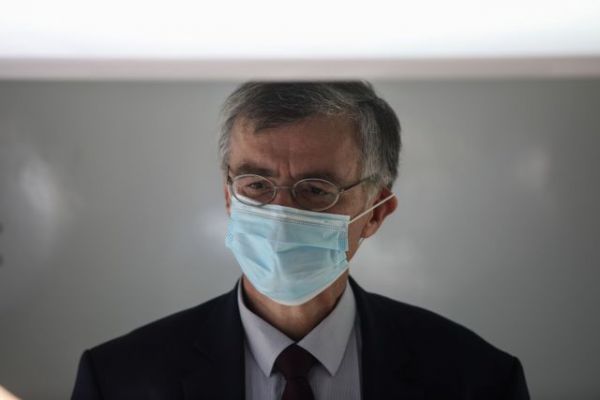 Κοροναϊός : Τι είπε ο Χαρδαλιάς όταν ρωτήθηκε για την επιστροφή Τσιόδρα