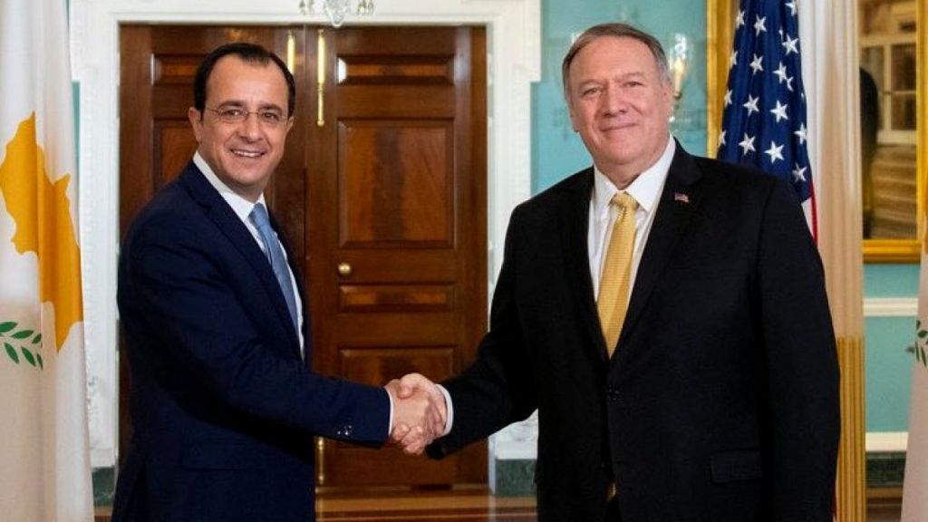 Επικοινωνία Χριστοδουλίδη – Πομπέο για τουρκικές προκλήσεις σε Βαρώσια και Μεσόγειο
