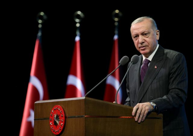 Δημοσίευμα - κόλαφος του Bloomberg: «Ο τυχοδιώκτης Ερντογάν προκαλεί γιατί παραμένει ατιμώρητος»