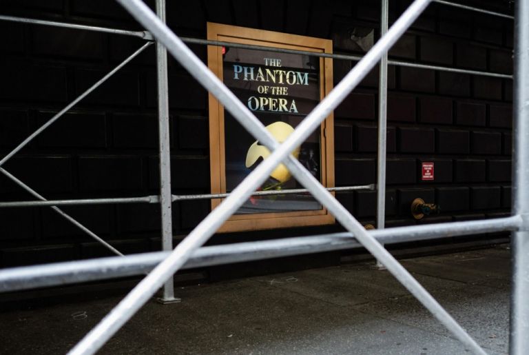 Κοροναϊός : Κλειστά μέχρι το τέλος Μαΐου του 2021 τα θέατρα του Μπρόντγουεϊ