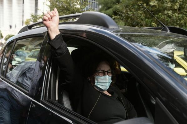 Χρυσή Αυγή : Η μάνα – σύμβολο κατά του φασισμού που νίκησε την εγκληματική οργάνωση