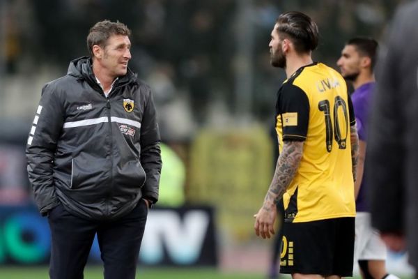 Καρέρα: «Δεν υπάρχει πρόβλημα με τον Λιβάγια»