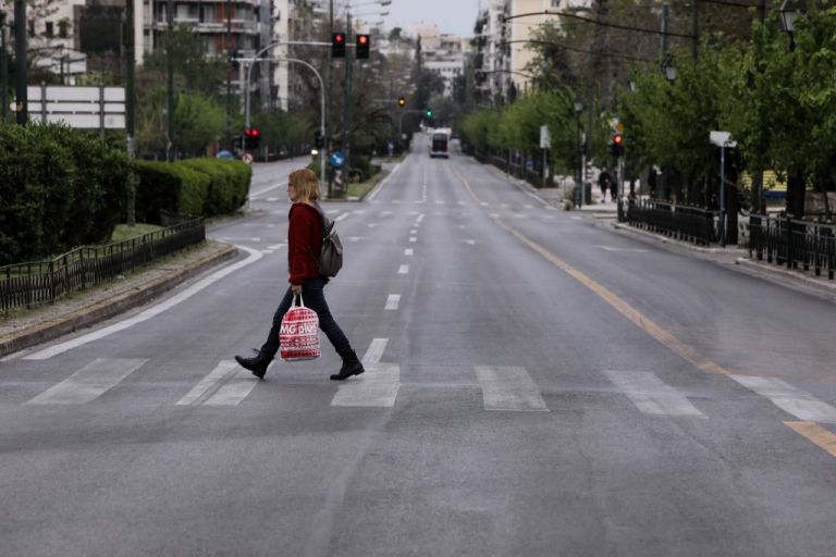 Κοροναϊός : «Βράζουν» Αττική και Θεσσαλονίκη με 295 και 291 νέα κρούσματα αντίστοιχα
