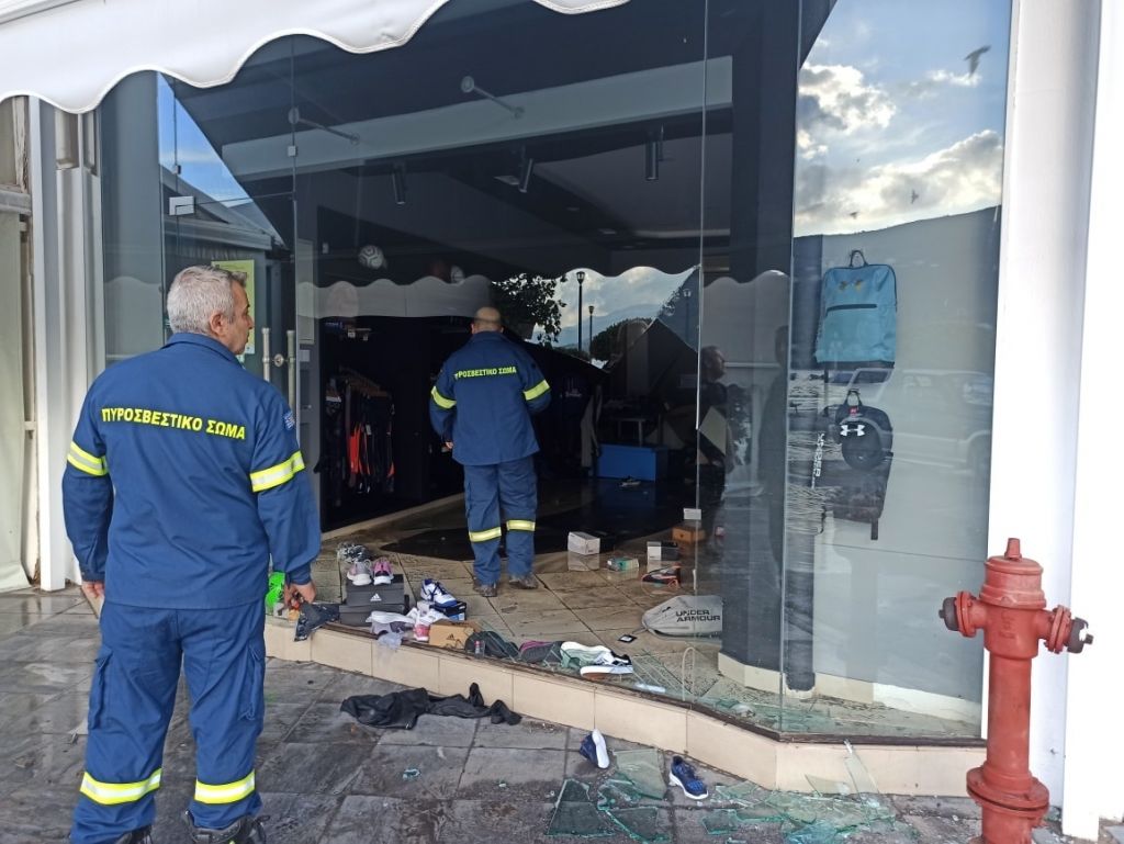 Σεισμός : Εικόνες καταστροφής σε σουπερμάρκετ της Σάμου