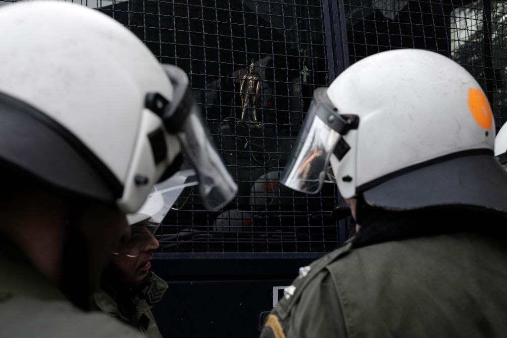 Δίκη Χρυσής Αυγής : Θετικός στον κοροναϊό αστυνομικός που συμμετείχε στα μέτρα