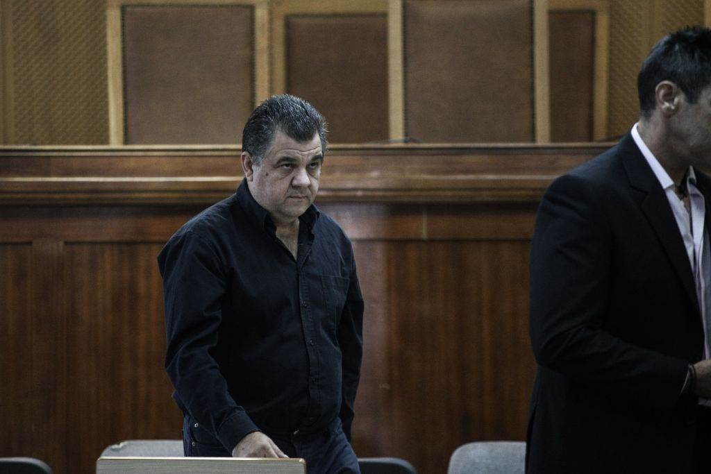 Χρυσή Αυγή : Τα ελάχιστα για τον… «καφετζή της Νίκαιας» ζητάει ο συνήγορος του Ρουπακιά