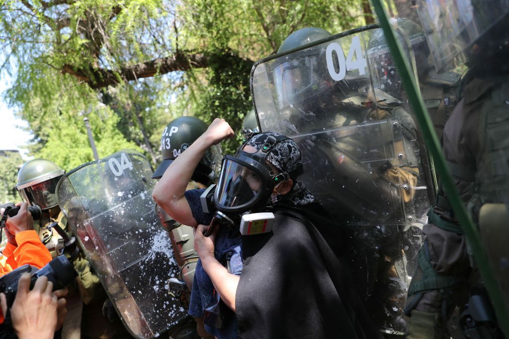 Χιλιάδες καταγγελίες για αστυνομική βία στη Χιλή – Βασάνιζαν ακόμη και παιδιά