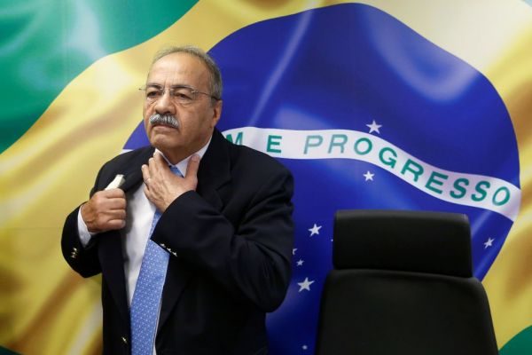 Απίστευτο : Συνεργάτης του Μπολσονάρο συνελήφθη με χρήματα στα… οπίσθιά του