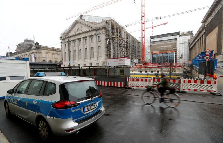 Γερμανία : Βανδαλισμοί σε μουσεία – Πώς σχετίζονται με θεωρίες συνωμοσίας