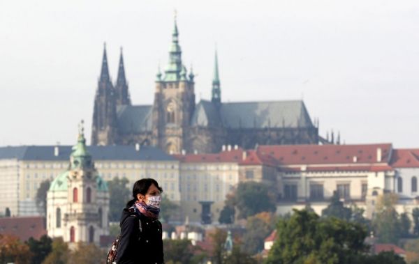 Κοροναϊός – Τσεχία : Αποπομπή του υπουργού υγείας που… παραβίασε τις οδηγίες του