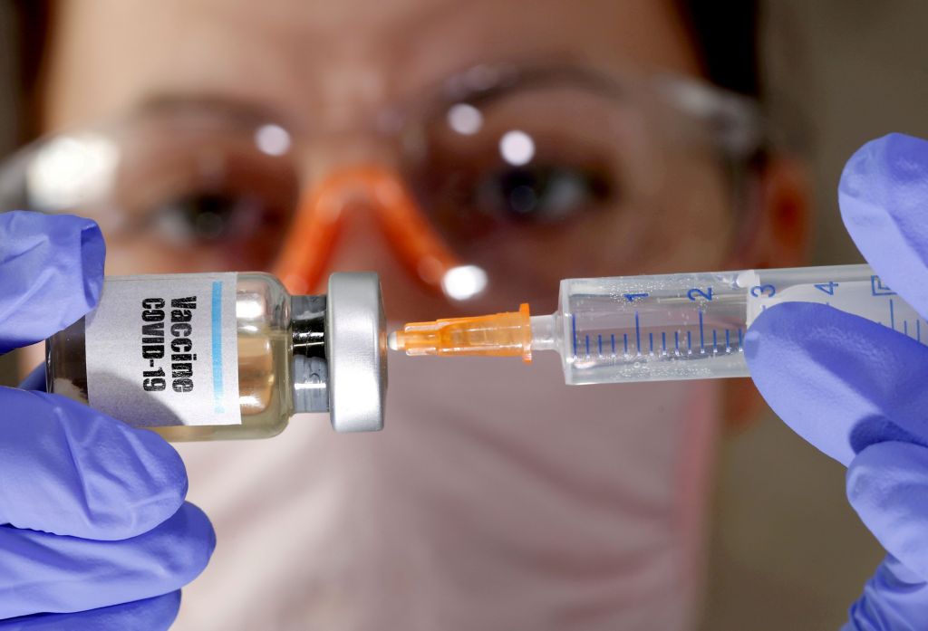 Κοροναϊός : Ο αγώνας δρόμου για τα εμβόλια πλησιάζει στο τέλος του