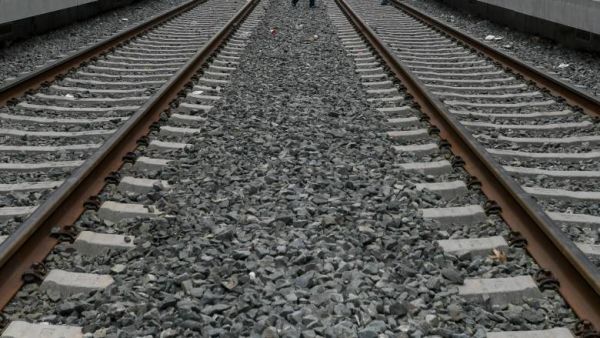 Εκτροχιάστηκε βαγόνι αμαξοστοιχίας στη Χαλκίδα