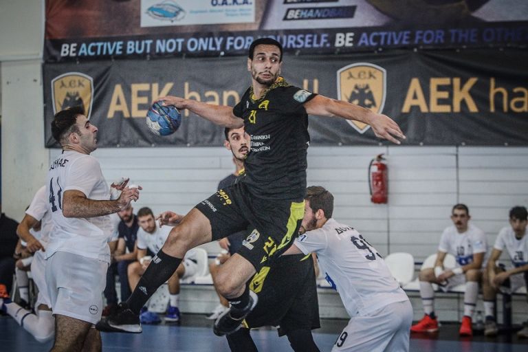 «Περίπατος» της ΑΕΚ