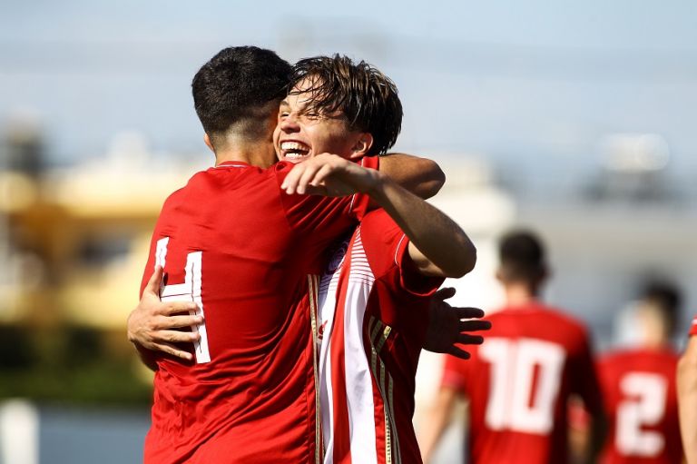 Ματσάρα με νικητή τον Ολυμπιακό στο ντέρμπι των νέων με την ΑΕΚ (2-3)