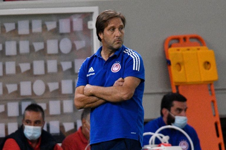 Μαρτίνς : Είμαστε όλοι δίπλα στον Μπουχαλάκη