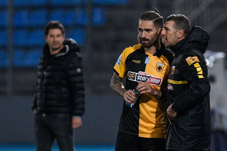 ΑΕΚ : Ασκήσεις ισορροπίας για τον Μάσιμο Καρέρα