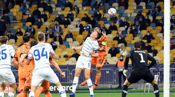 Μισογεμάτο το Ολυμπιακό Στάδιο του Κιέβου