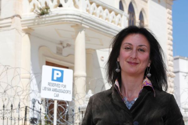 Ευρωπαϊκό Κοινοβούλιο : Θεσπίζει βραβείο προς τιμήν της δολοφονηθείσας μαλτέζας δημοσιογράφου Καρουάνα Γκαλίτζια